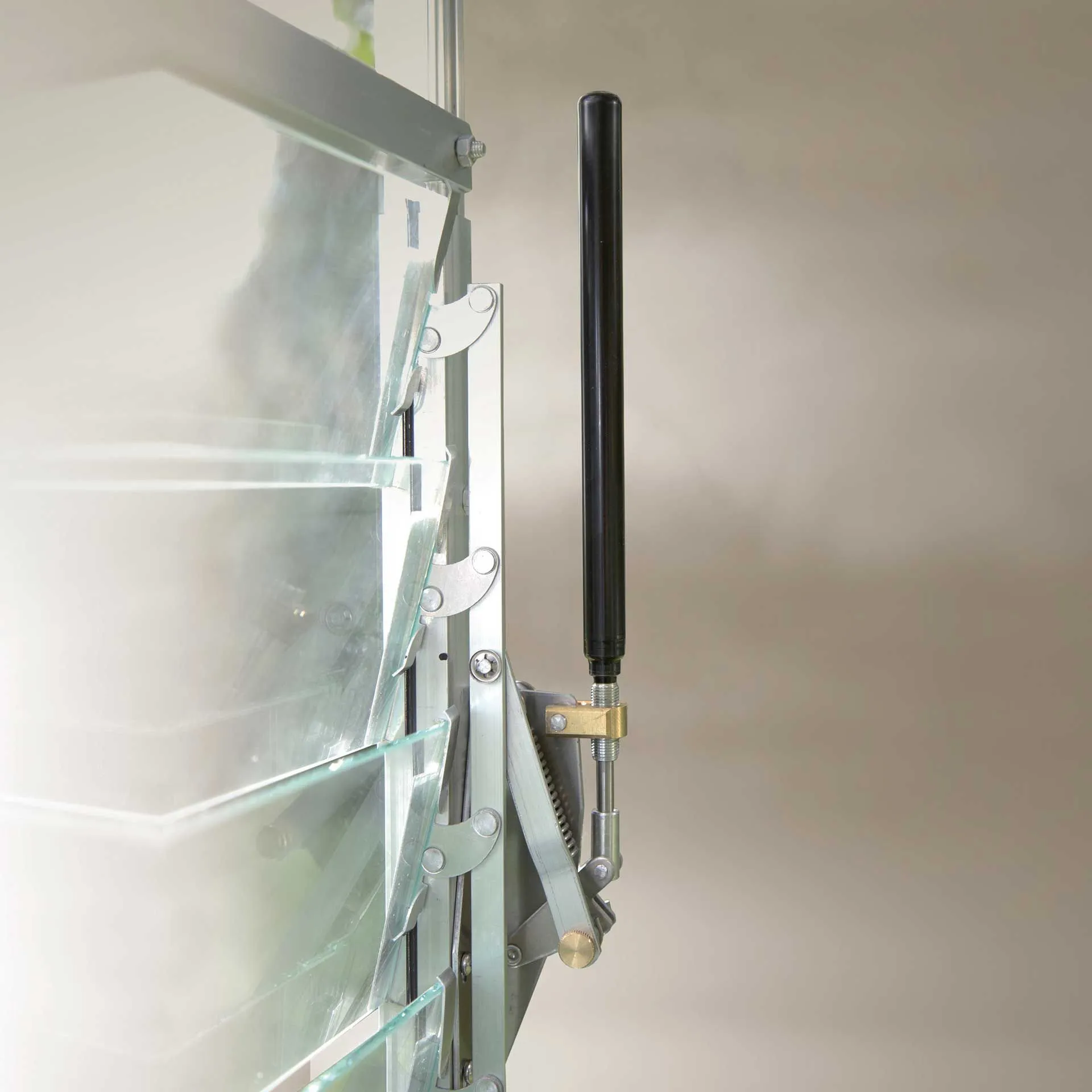 VITAVIA VINDUESÅBNER JALOUSIVINDUE 4 VITAVIA VINDUESÅBNER JALOUSIVINDUE - Billede 2