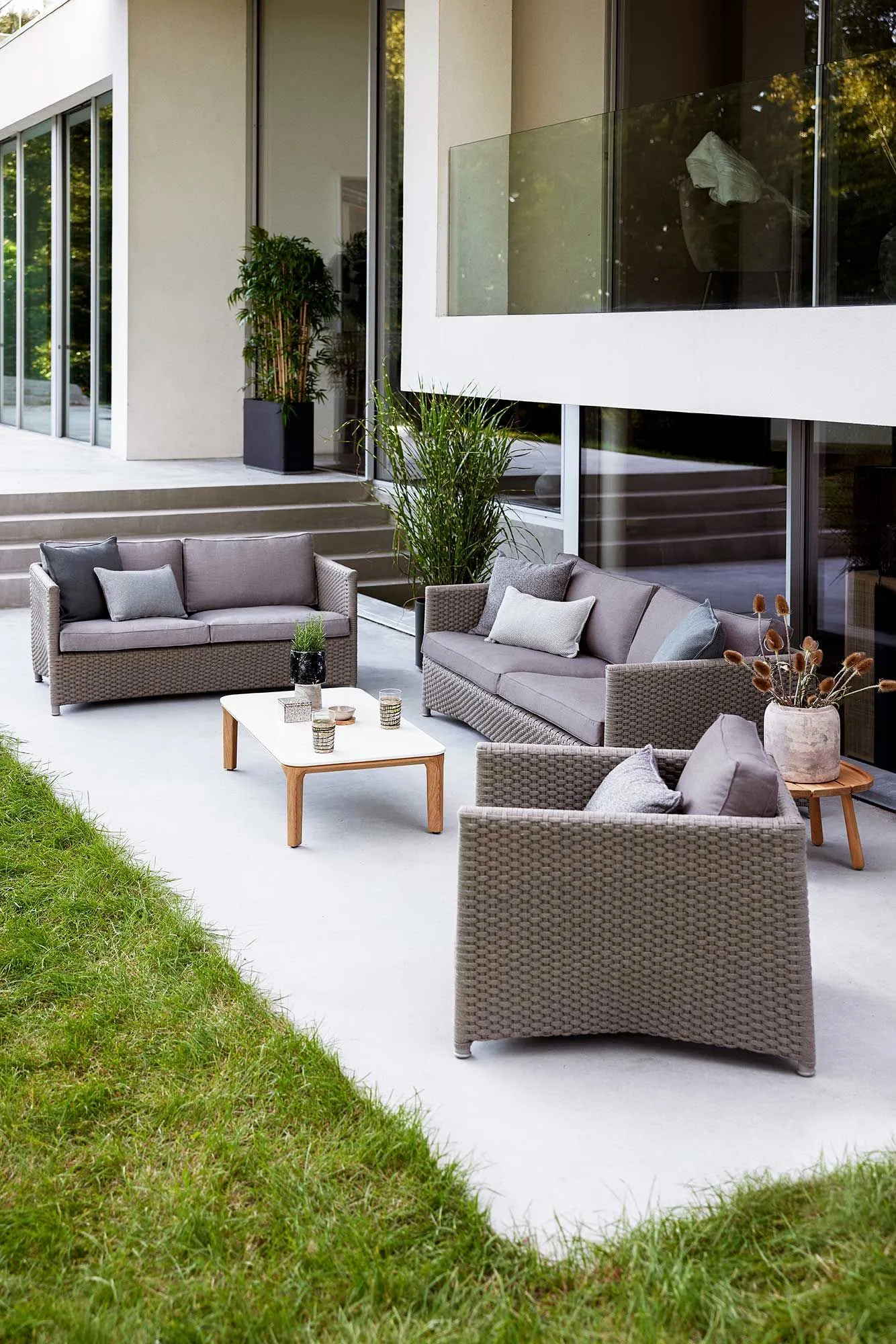 CANE-LINE DIAMOND 3-PERS SOFA INCL HYNDESÆT TAUPE 5 CANE-LINE DIAMOND 3-PERS SOFA INCL HYNDESÆT TAUPE - Billede 3