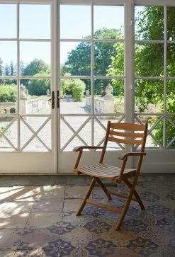 SKAGERAK SELANDIA KLAPSTOL MED ARMLÆN TEAK 56X58X88CM -Haveindretning Butik 2154813 9101885 SKAGERAK SELANDIA KLAPSTOL 2